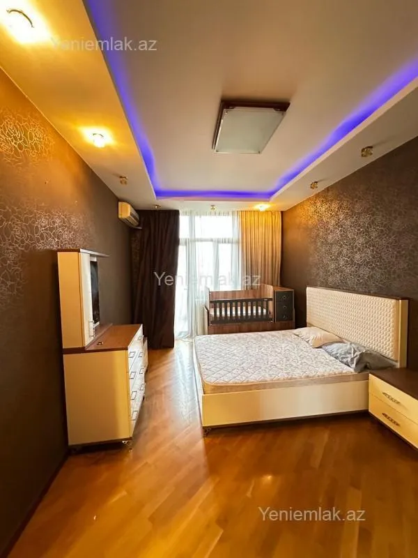 Satılır 5 otaqlı yeni tikili 285 m²