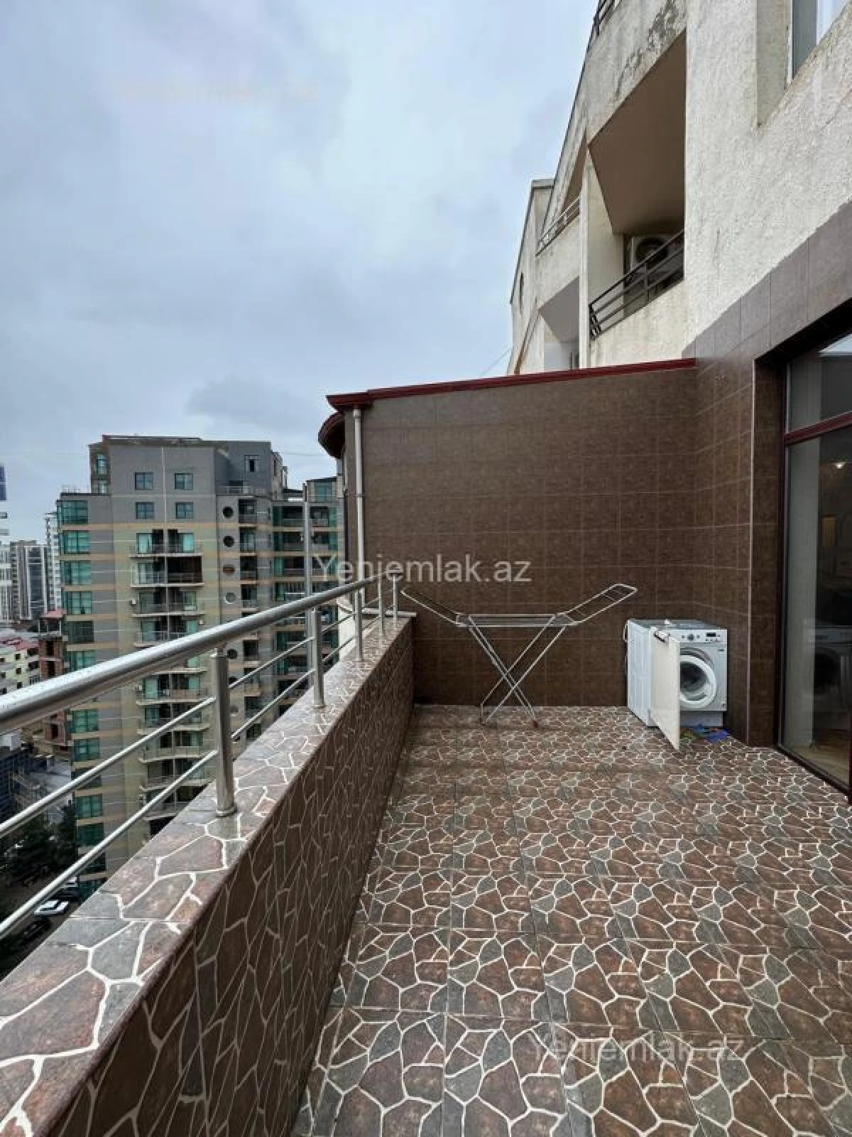 Satılır 5 otaqlı yeni tikili 285 m²