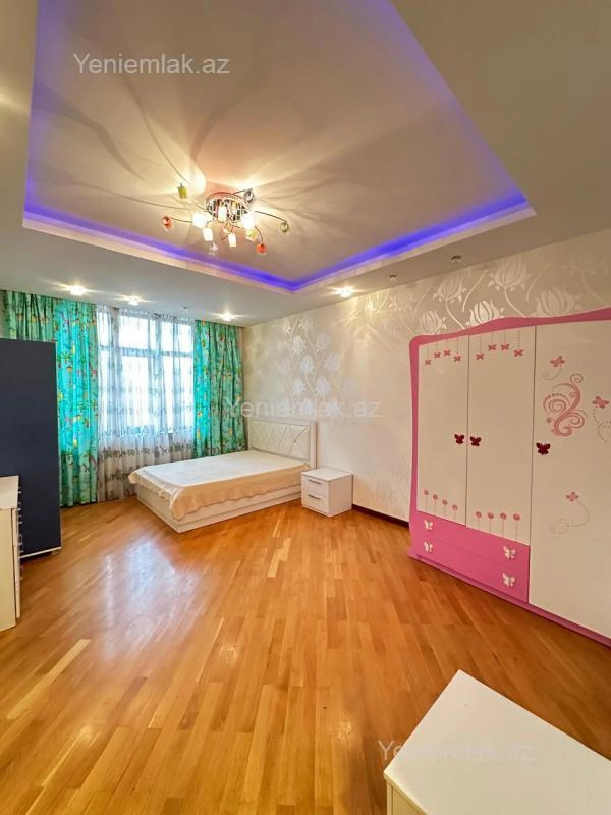 Satılır 5 otaqlı yeni tikili 285 m²