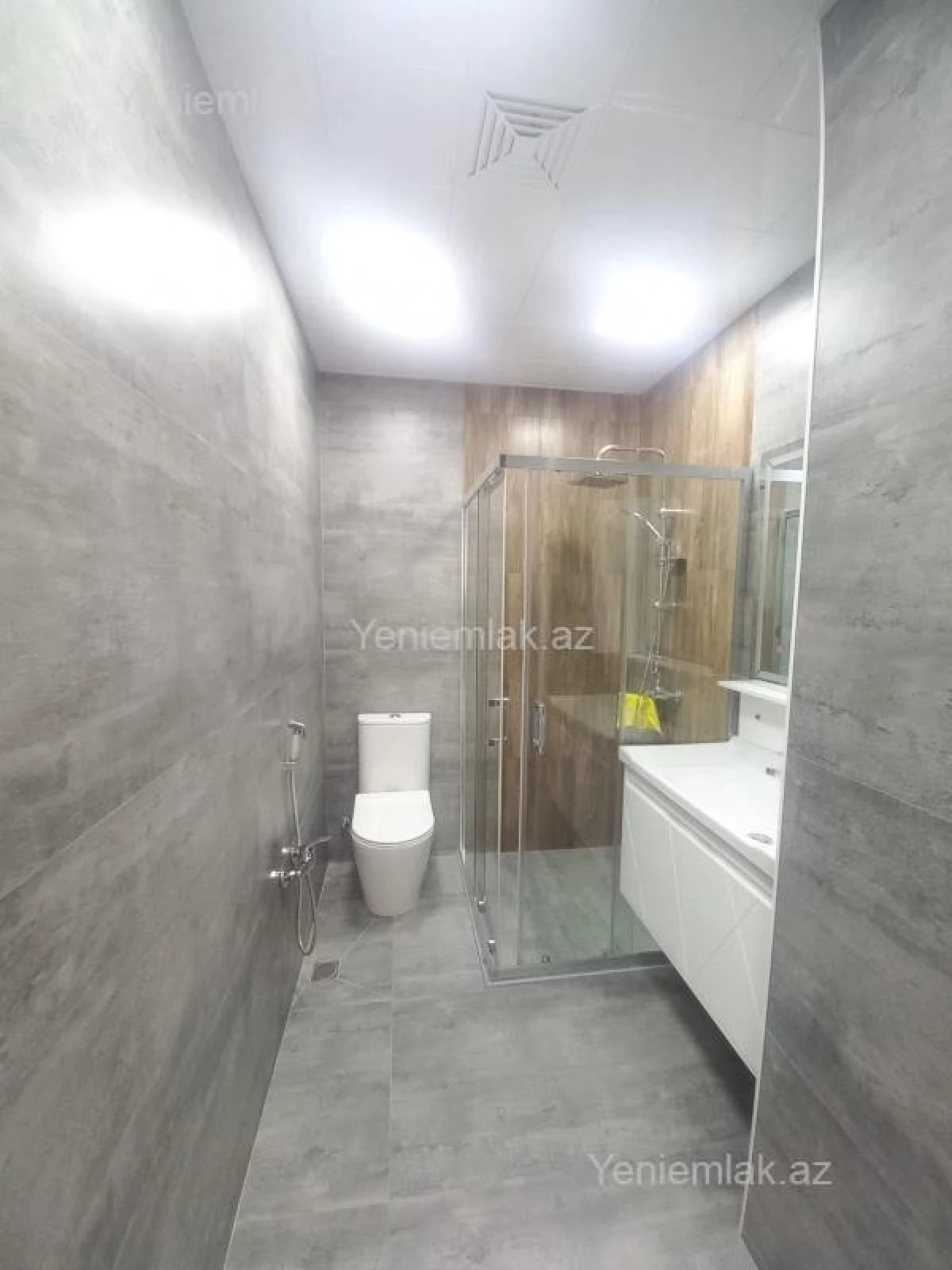 Satılır 3 otaqlı yeni tikili 79 m²