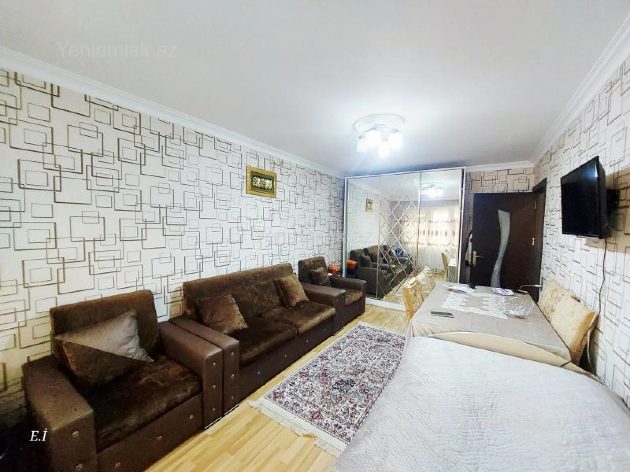 Satılır 1 otaqlı köhnə tikili 32 m²