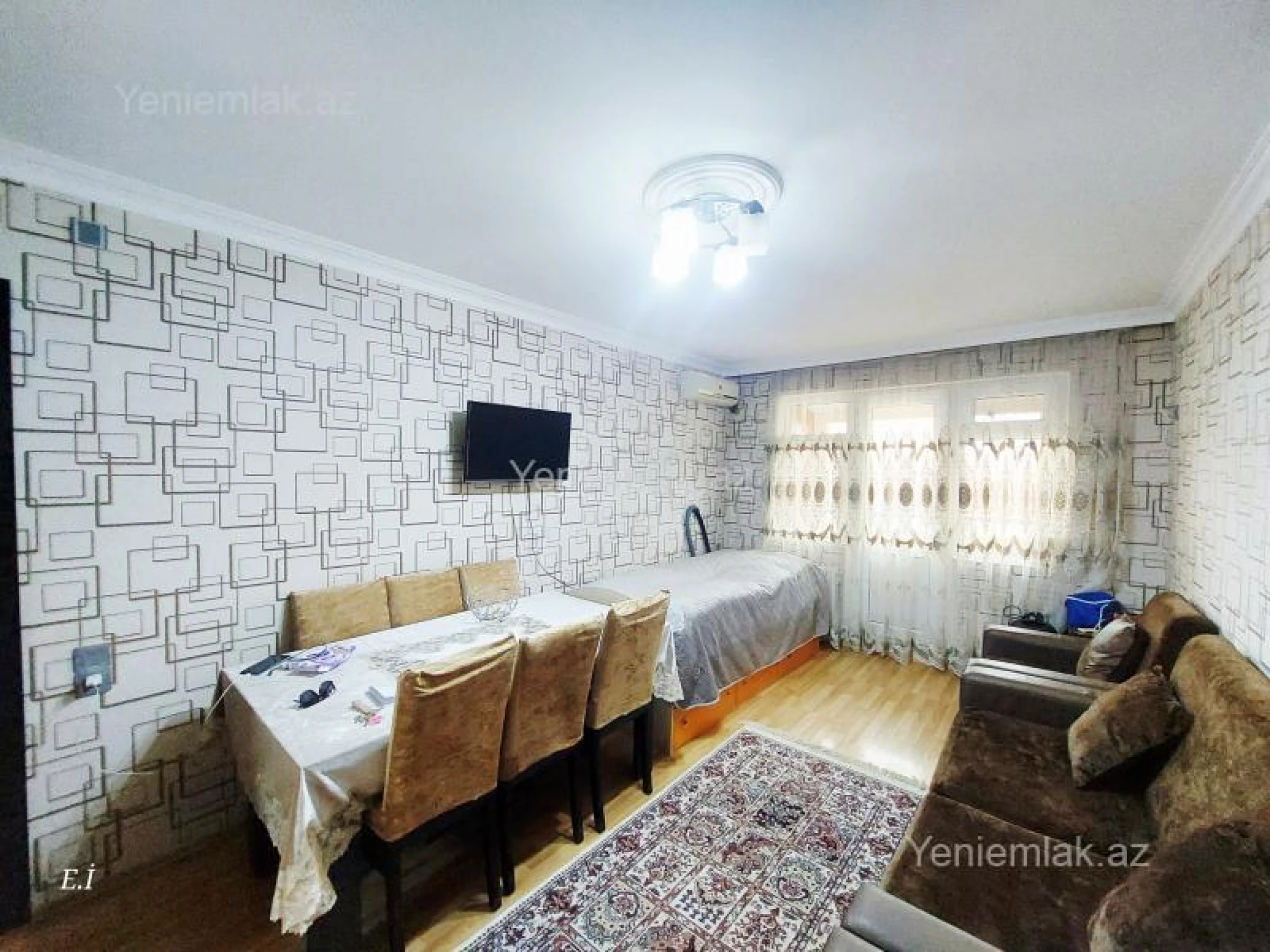 Satılır 1 otaqlı köhnə tikili 32 m²
