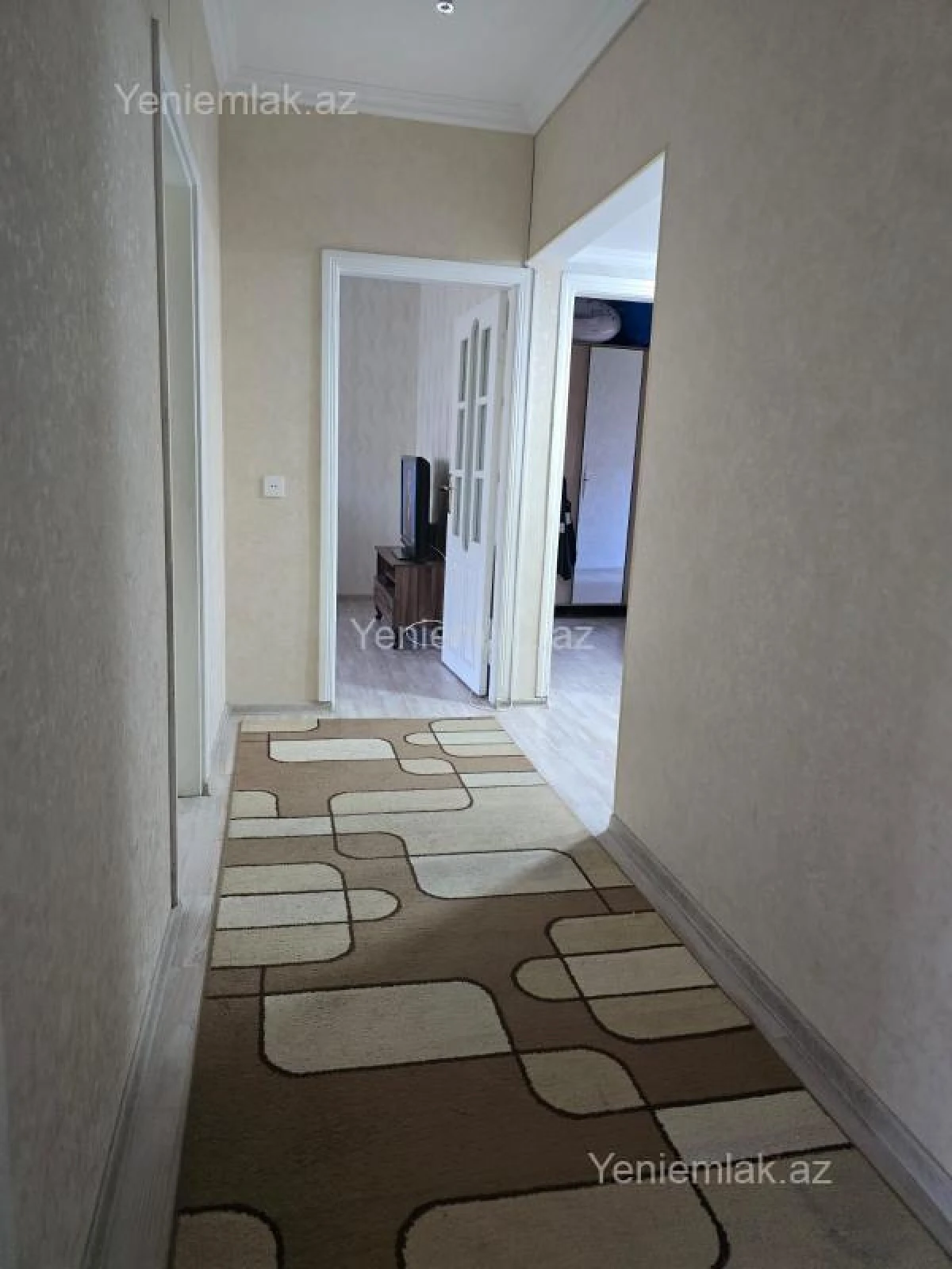 Satılır 4 otaqlı köhnə tikili 100 m²