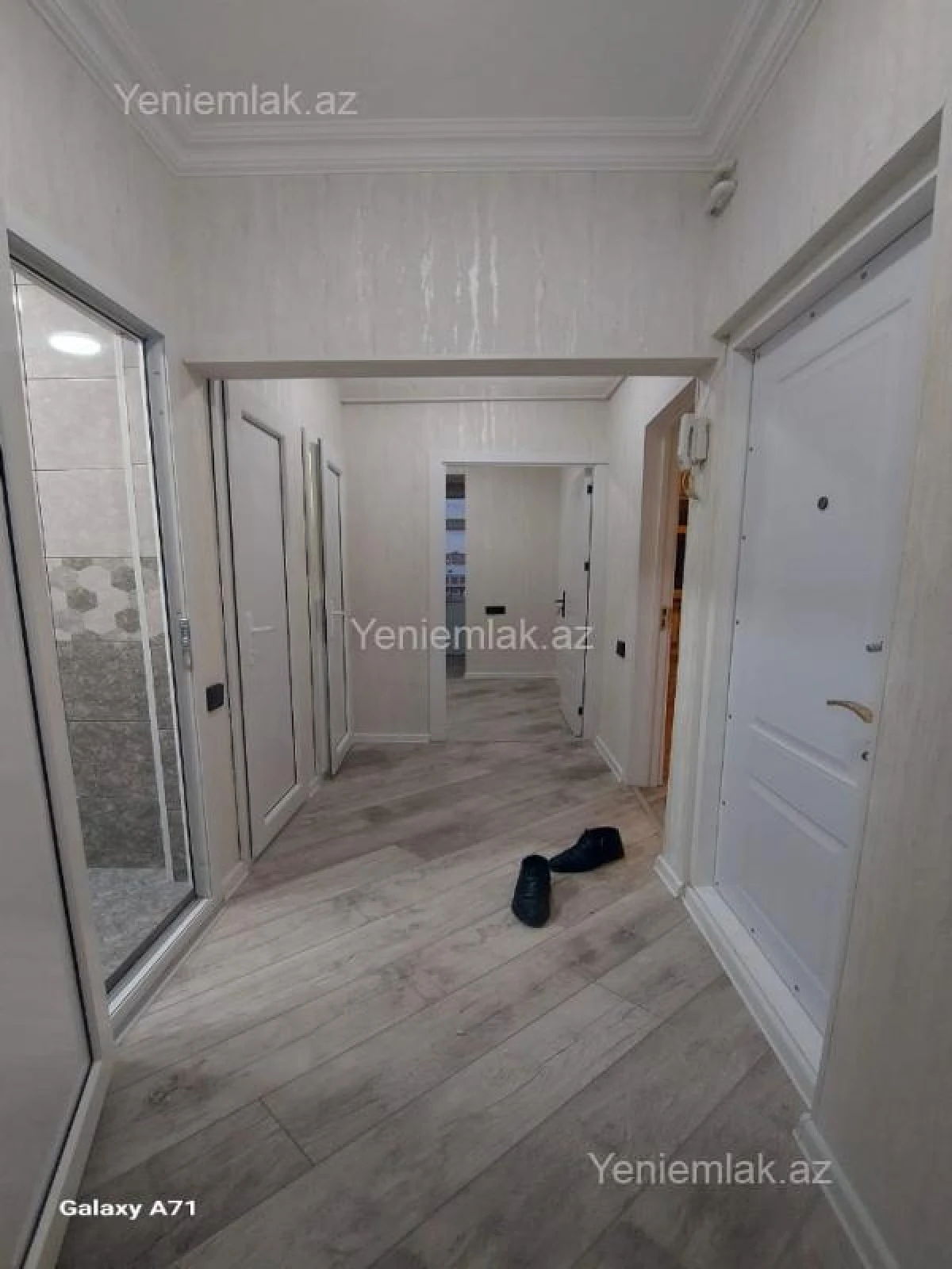 Satılır 2 otaqlı köhnə tikili 60 m²