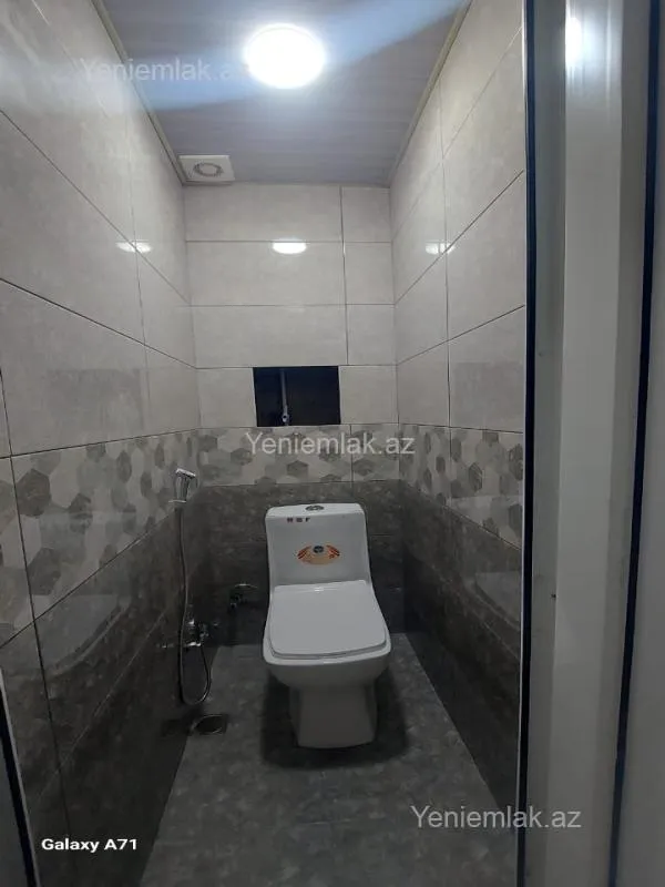 Satılır 2 otaqlı köhnə tikili 60 m²