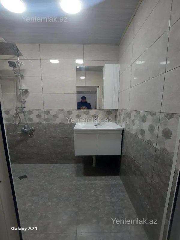 Satılır 2 otaqlı köhnə tikili 60 m²