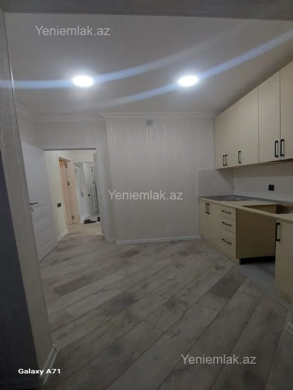 Satılır 2 otaqlı köhnə tikili 60 m²