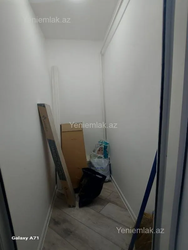 Satılır 2 otaqlı köhnə tikili 60 m²