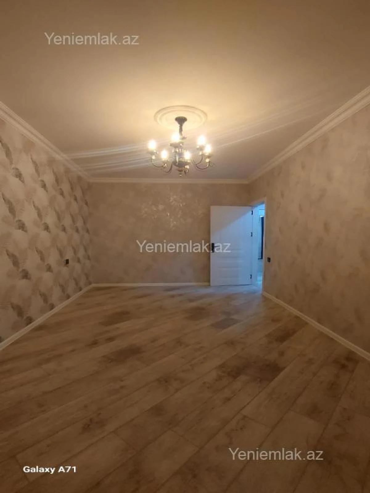 Satılır 2 otaqlı köhnə tikili 60 m²