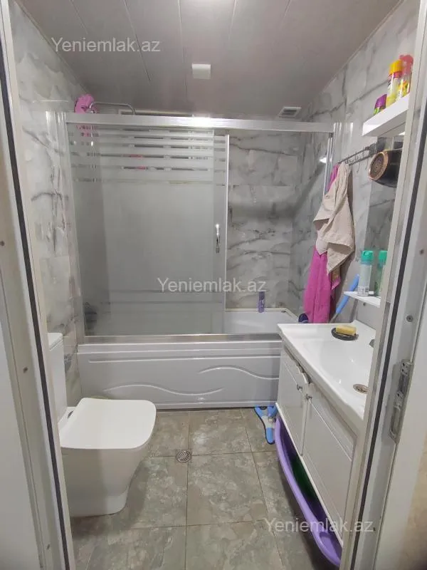 Satılır 3 otaqlı yeni tikili 50 m²