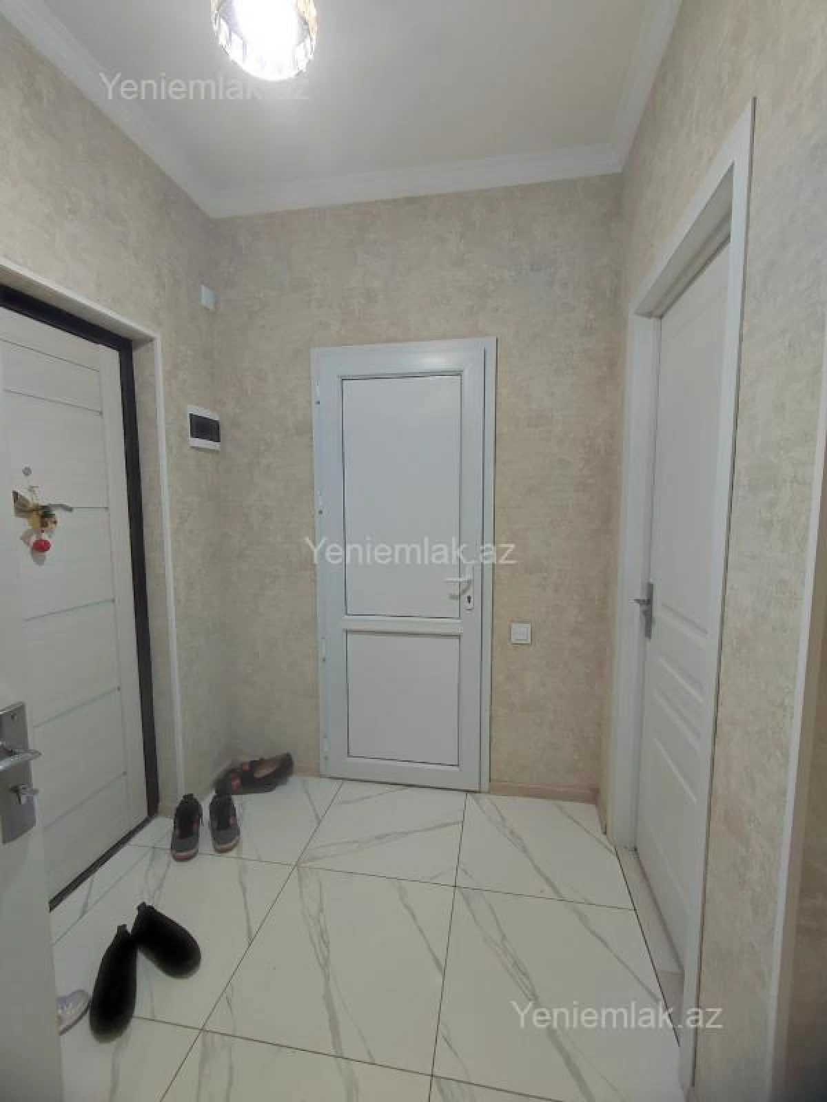 Satılır 3 otaqlı yeni tikili 50 m²