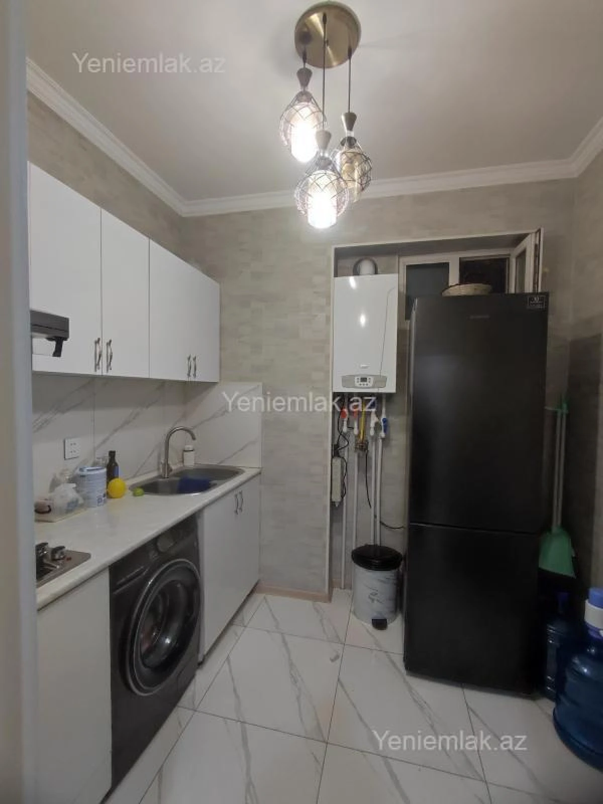 Satılır 3 otaqlı yeni tikili 50 m²