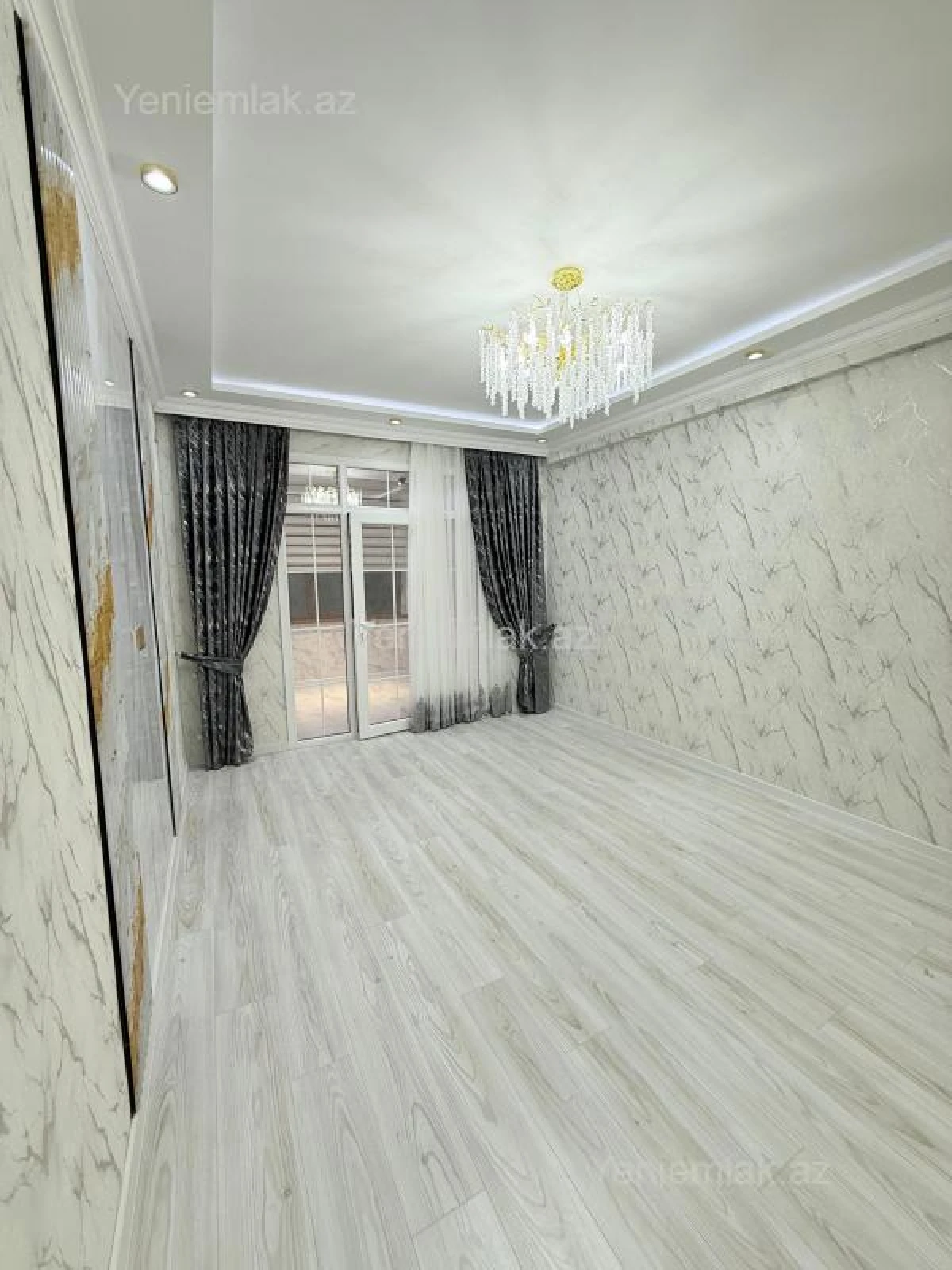 Satılır 3 otaqlı yeni tikili 93 m²