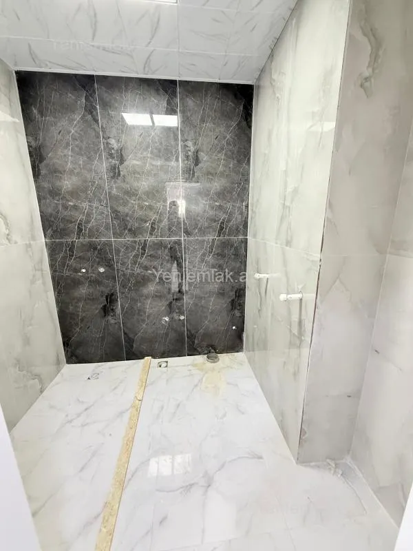 Satılır 3 otaqlı yeni tikili 93 m²