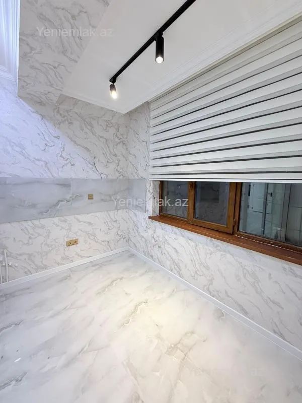 Satılır 3 otaqlı yeni tikili 93 m²