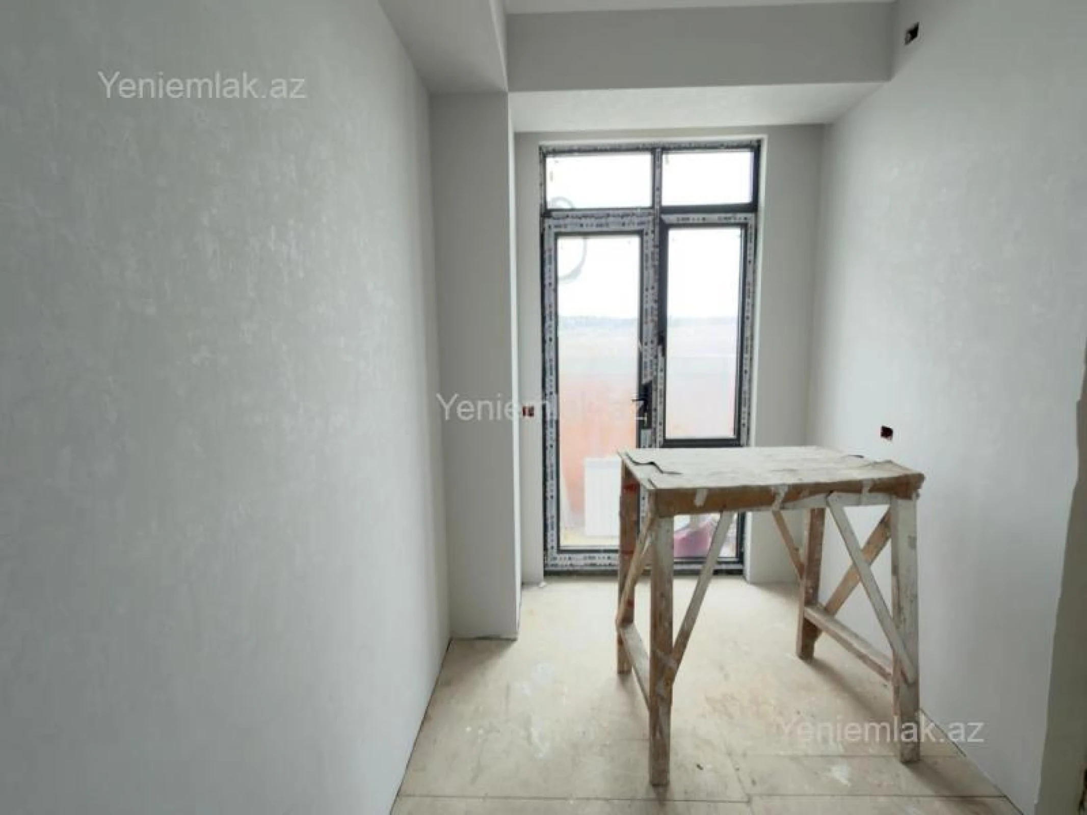 Satılır 3 otaqlı yeni tikili 83 m²