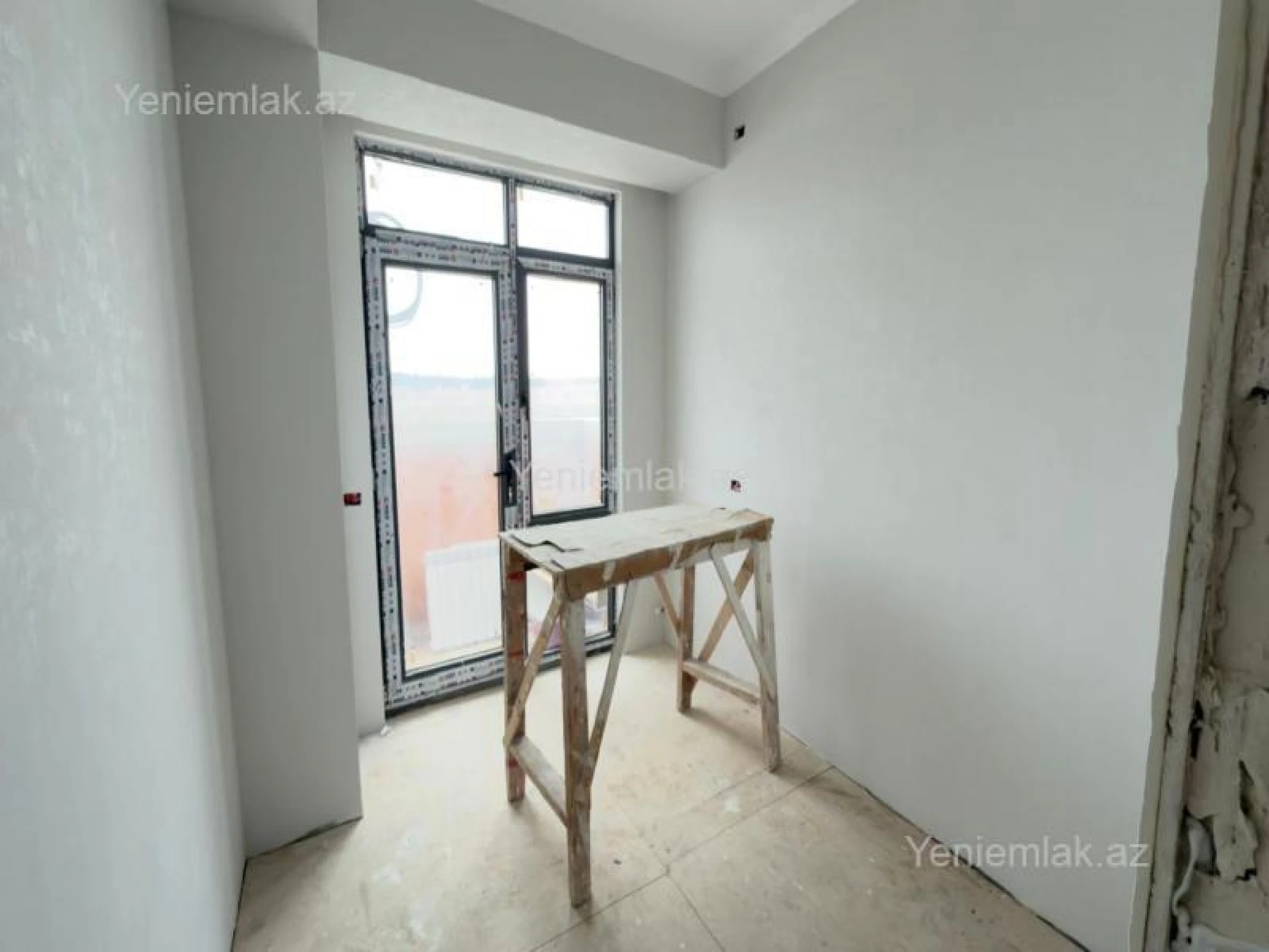 Satılır 3 otaqlı yeni tikili 83 m²