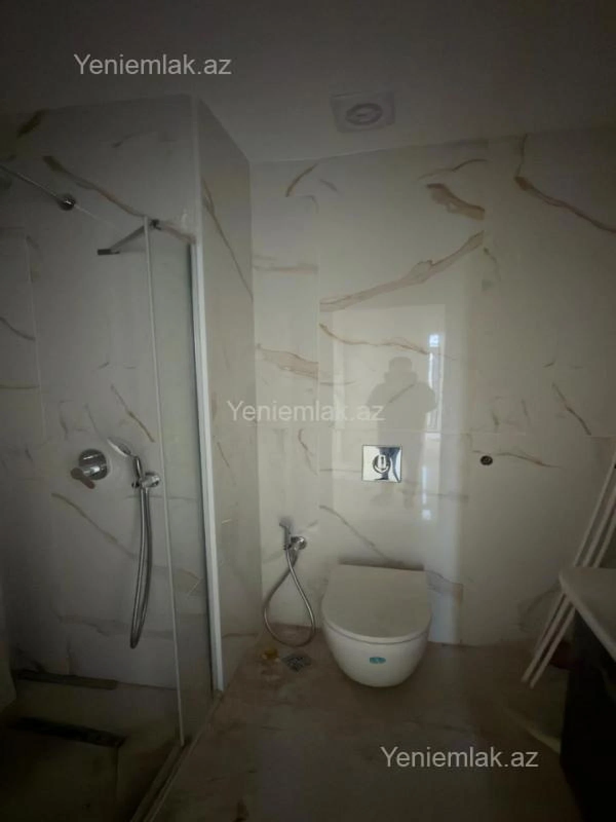 Satılır 3 otaqlı yeni tikili 83 m²
