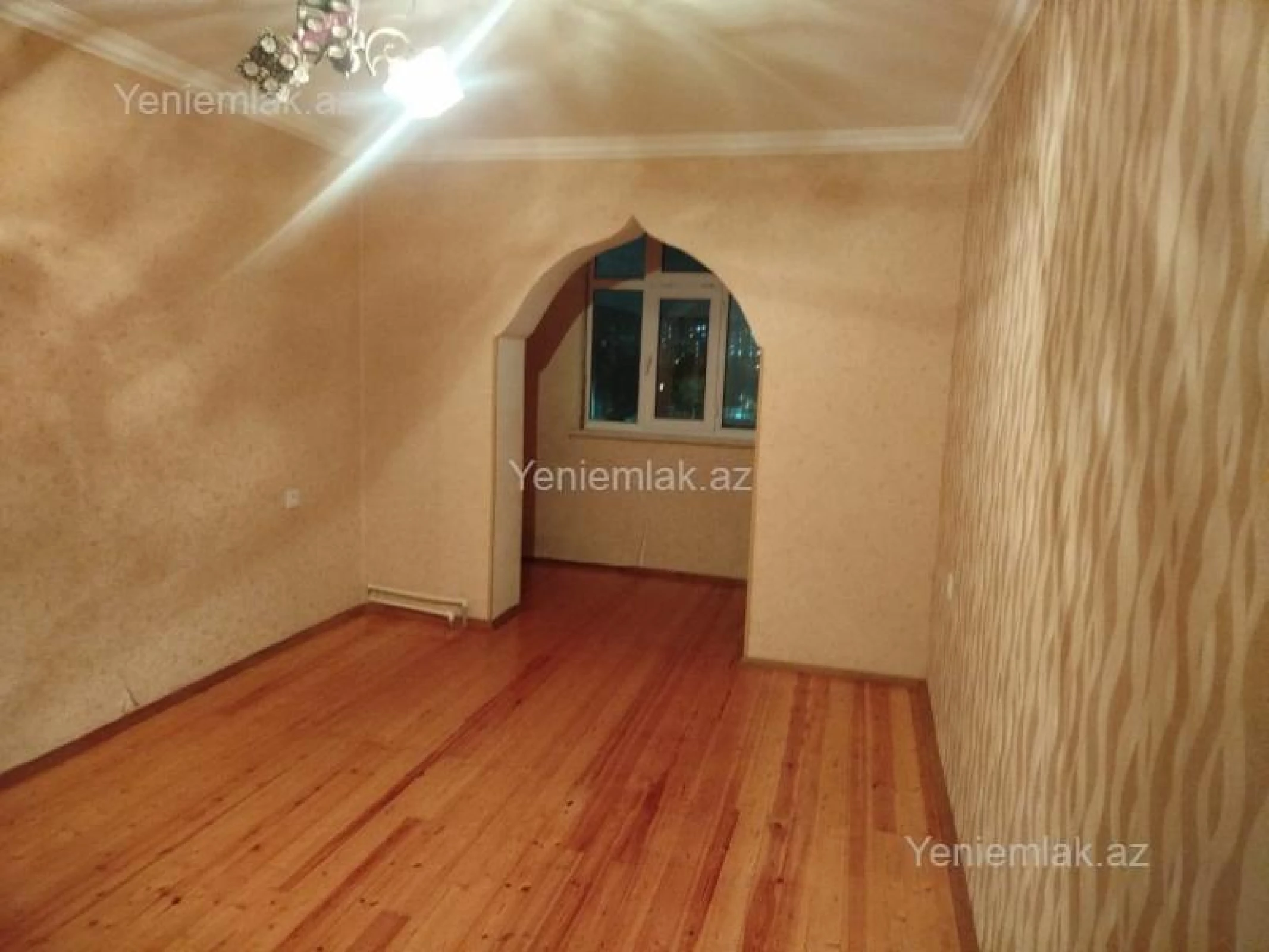 Satılır 2 otaqlı köhnə tikili 58 m²