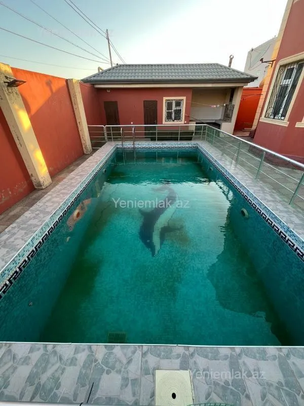 Satılır 7 otaqlı həyət evi 330 m²