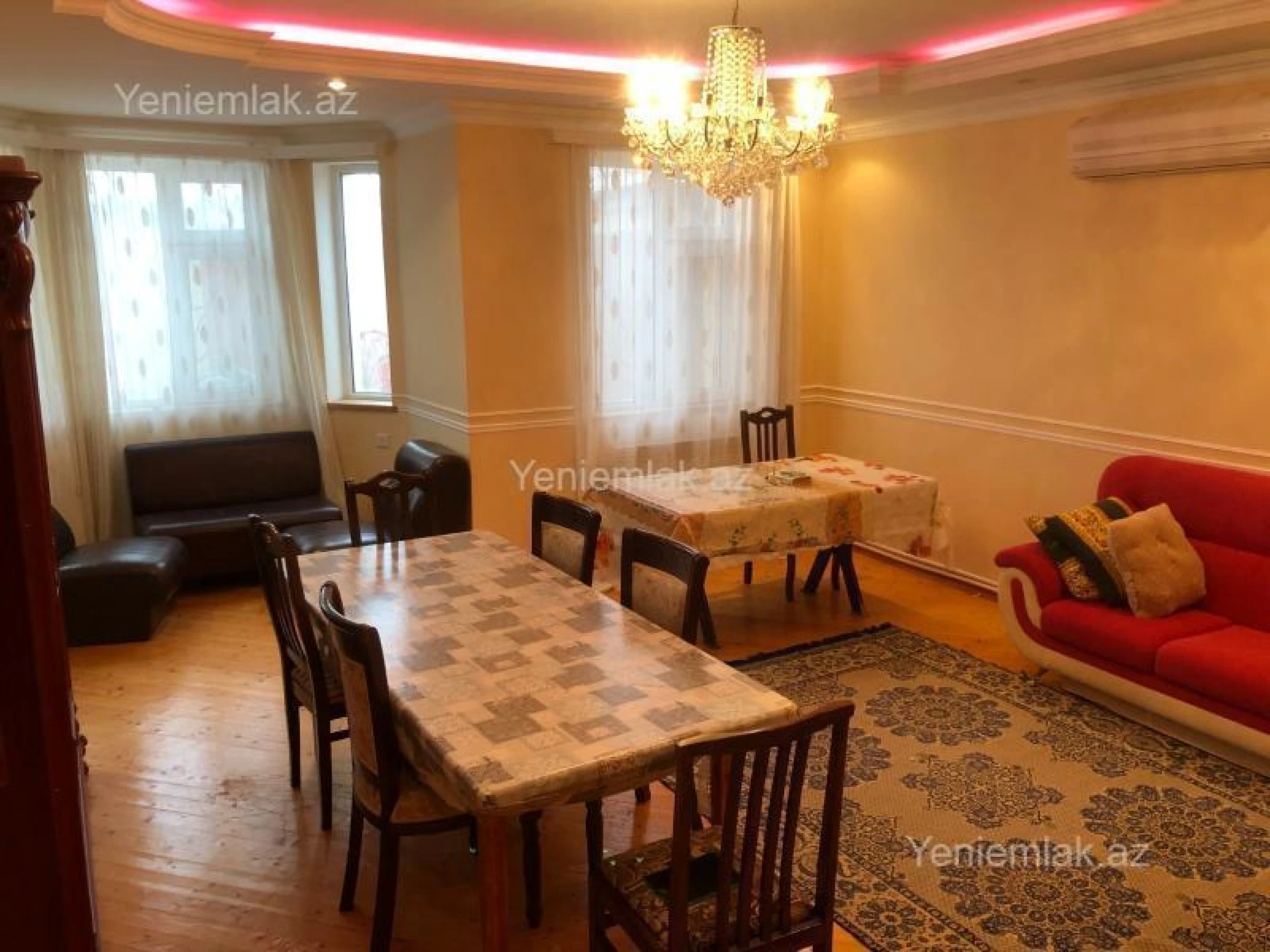 Satılır 7 otaqlı həyət evi 330 m²