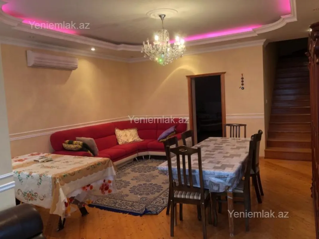 Satılır 7 otaqlı həyət evi 330 m²