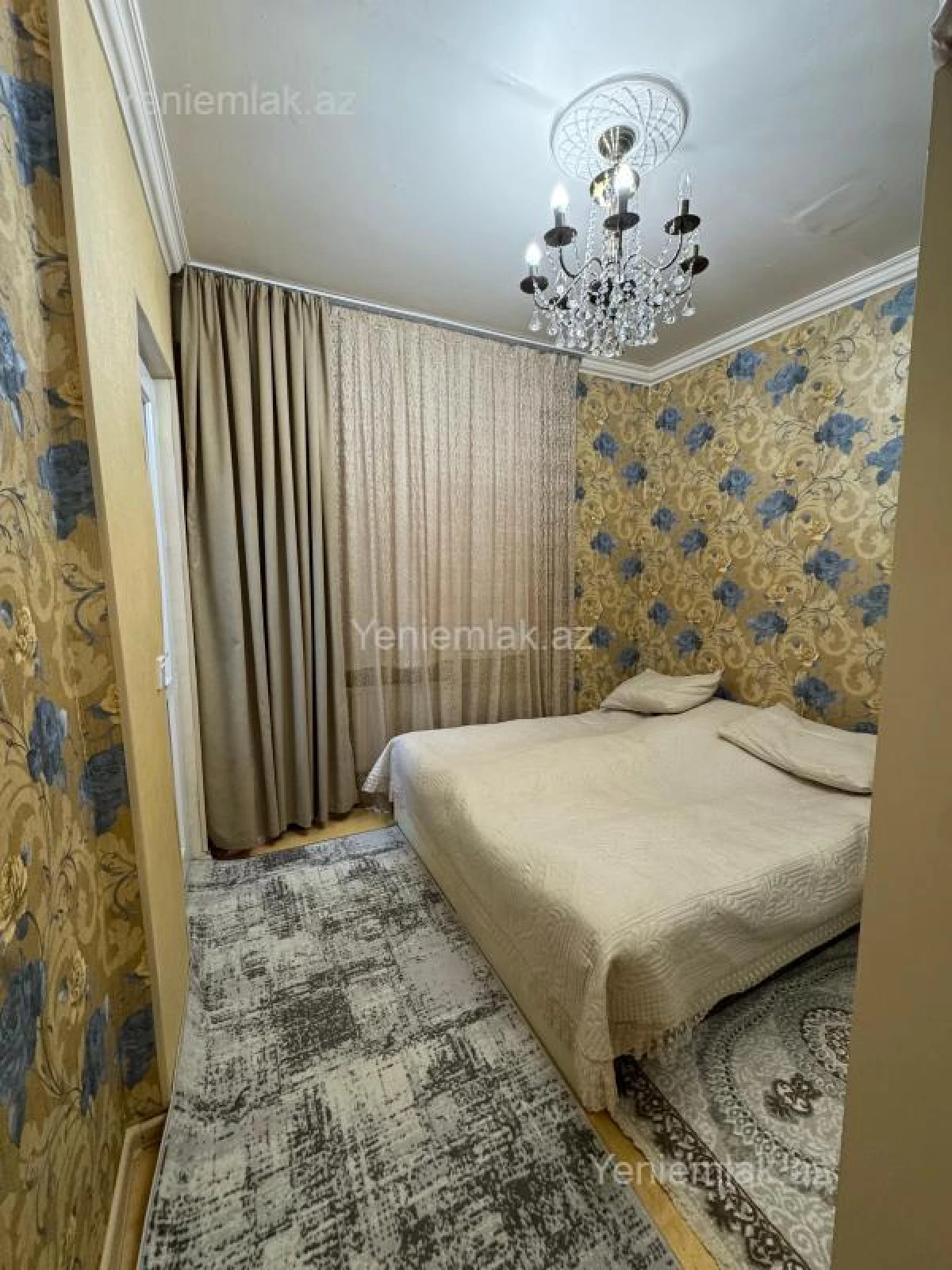 Satılır 1 otaqlı köhnə tikili 42 m²