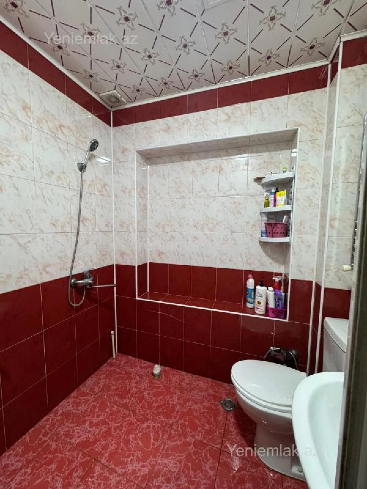 Satılır 1 otaqlı köhnə tikili 42 m²