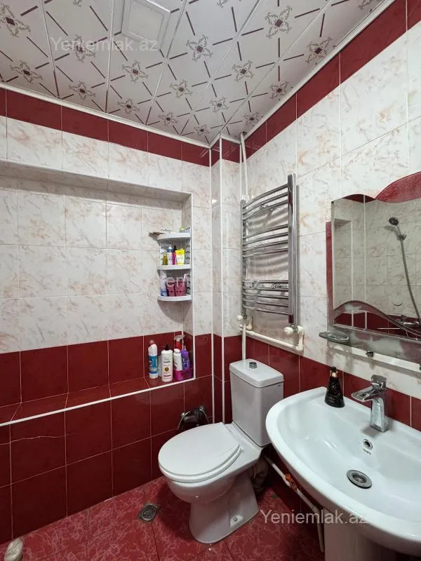 Satılır 1 otaqlı köhnə tikili 42 m²