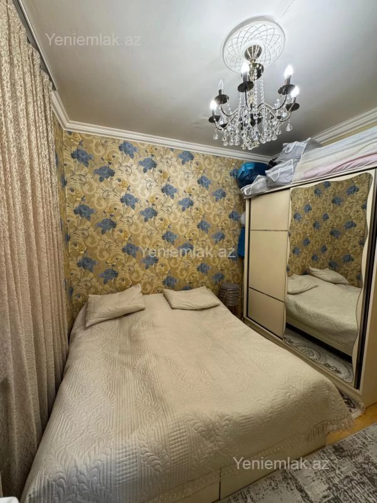 Satılır 1 otaqlı köhnə tikili 42 m²