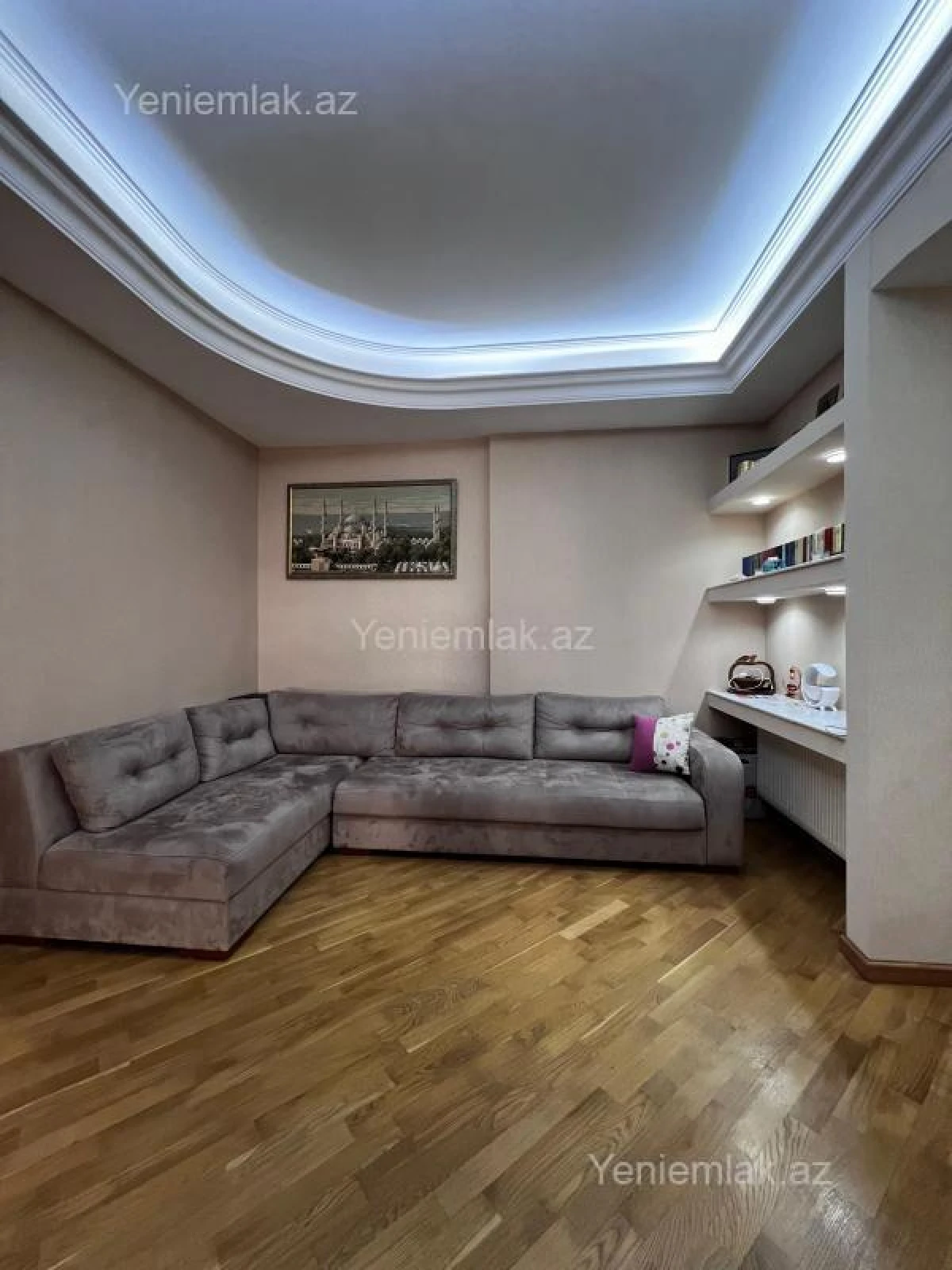 Satılır 3 otaqlı yeni tikili 170 m²