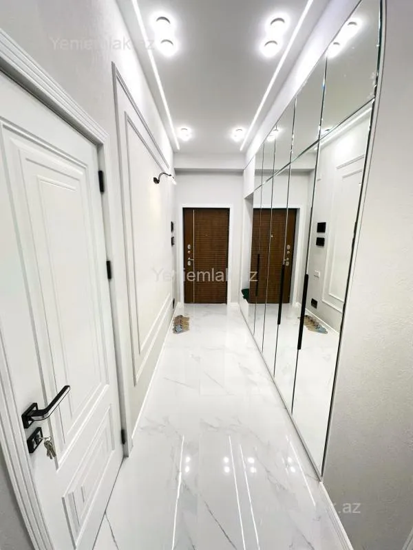 Satılır 2 otaqlı yeni tikili 69 m²