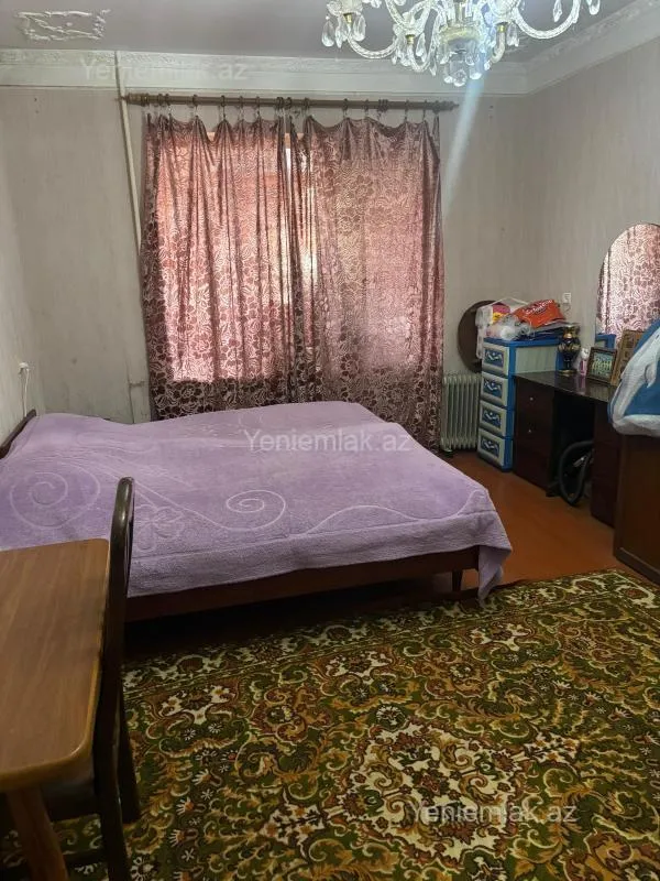 Satılır 3 otaqlı köhnə tikili 70 m²