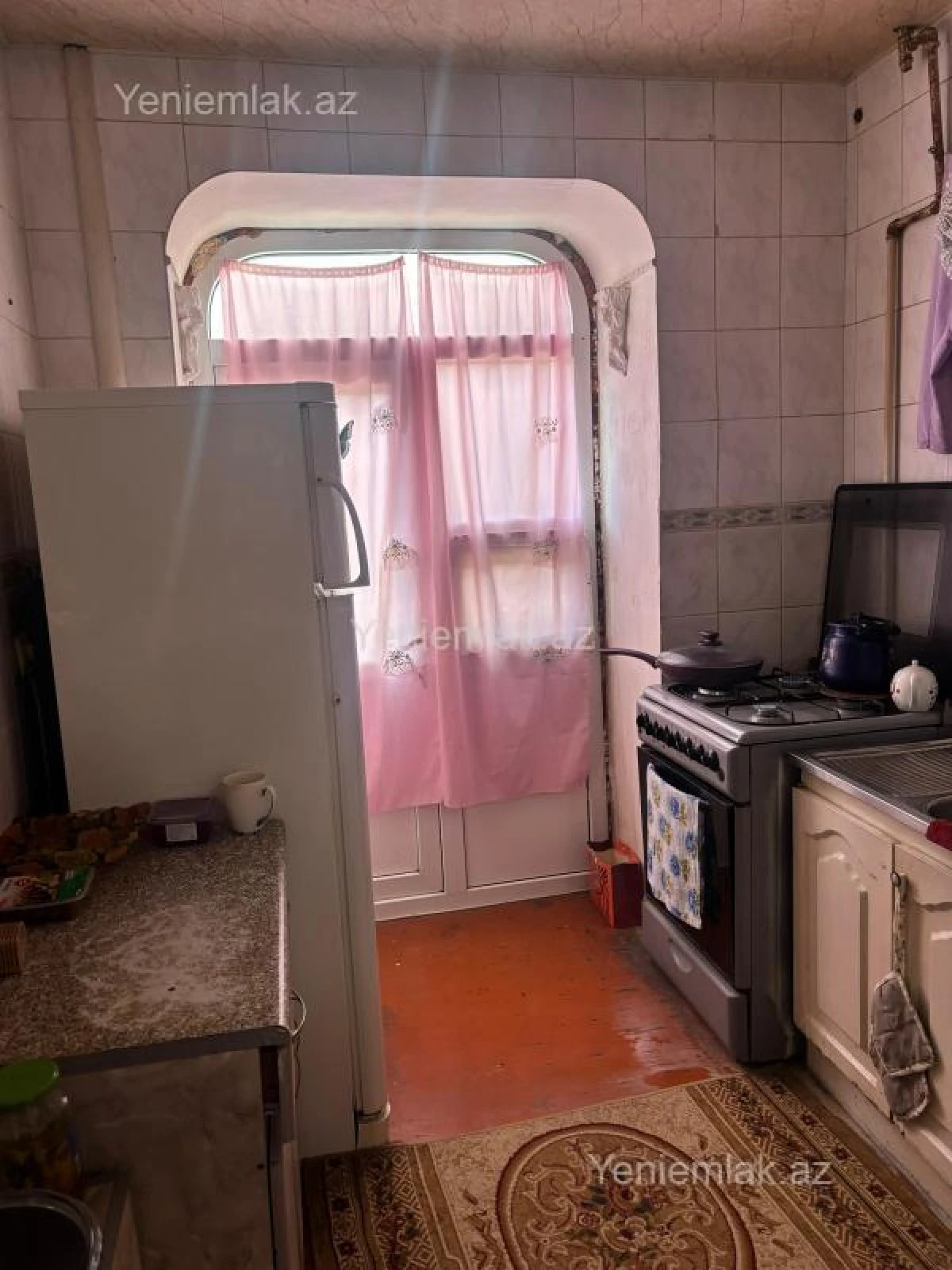 Satılır 3 otaqlı köhnə tikili 70 m²