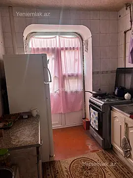 Satılır 3 otaqlı köhnə tikili 70 m²