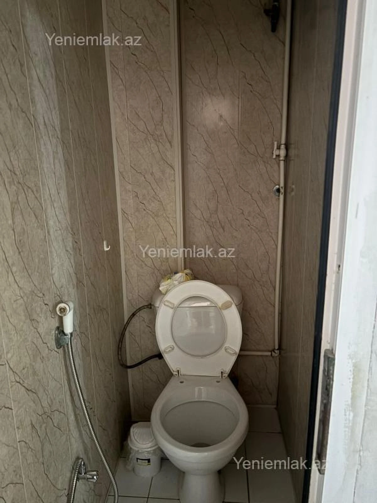 Satılır 3 otaqlı köhnə tikili 70 m²