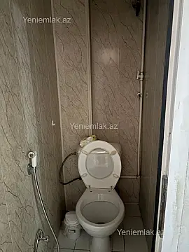 Satılır 3 otaqlı köhnə tikili 70 m²