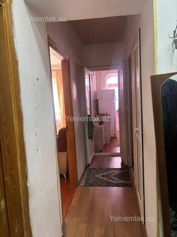 Satılır 3 otaqlı köhnə tikili 70 m²