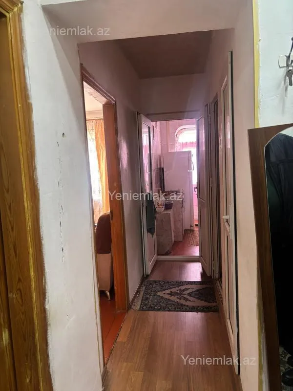Satılır 3 otaqlı köhnə tikili 70 m²