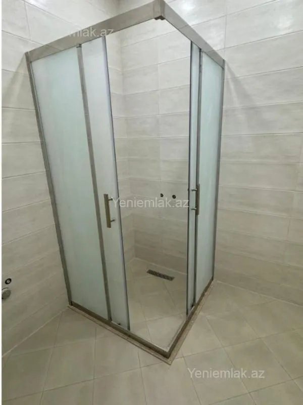 Satılır 6 otaqlı həyət evi 277 m²