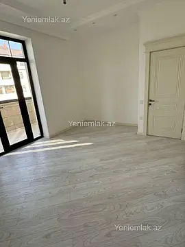 Satılır 6 otaqlı həyət evi 277 m²