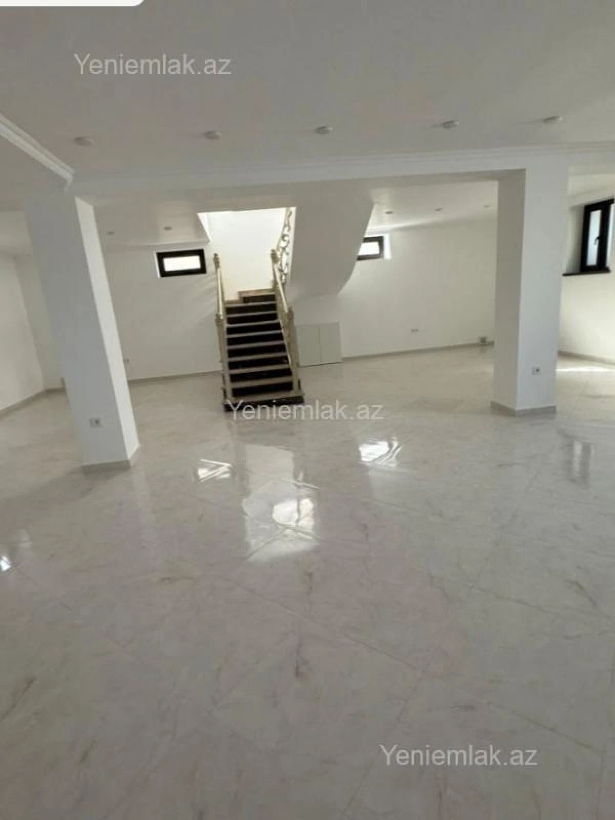 Satılır 6 otaqlı həyət evi 277 m²