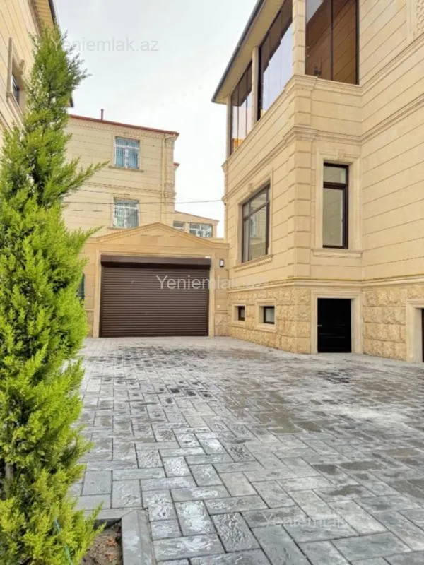 Satılır 6 otaqlı həyət evi 277 m²
