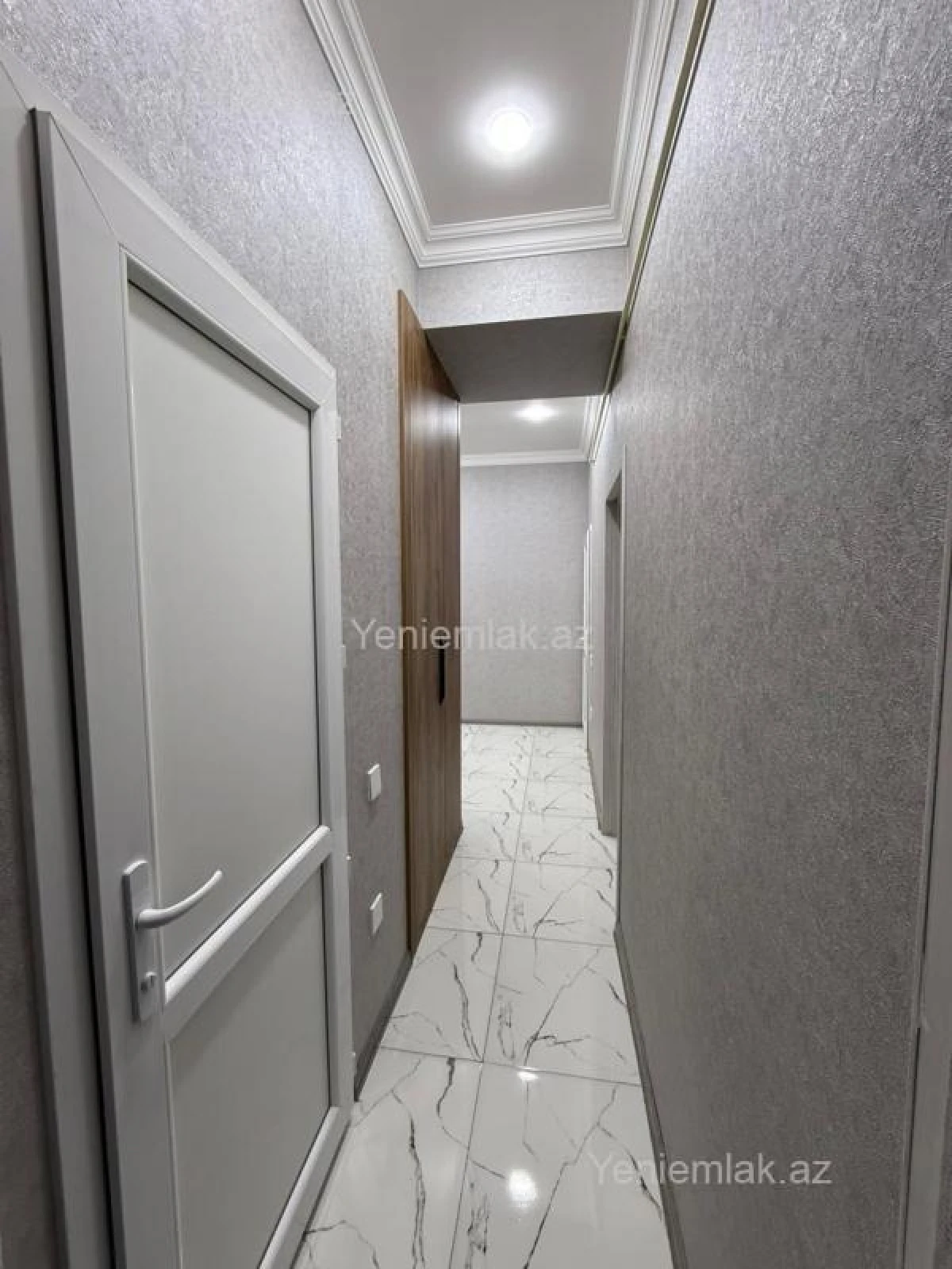 Satılır 2 otaqlı yeni tikili 71 m²