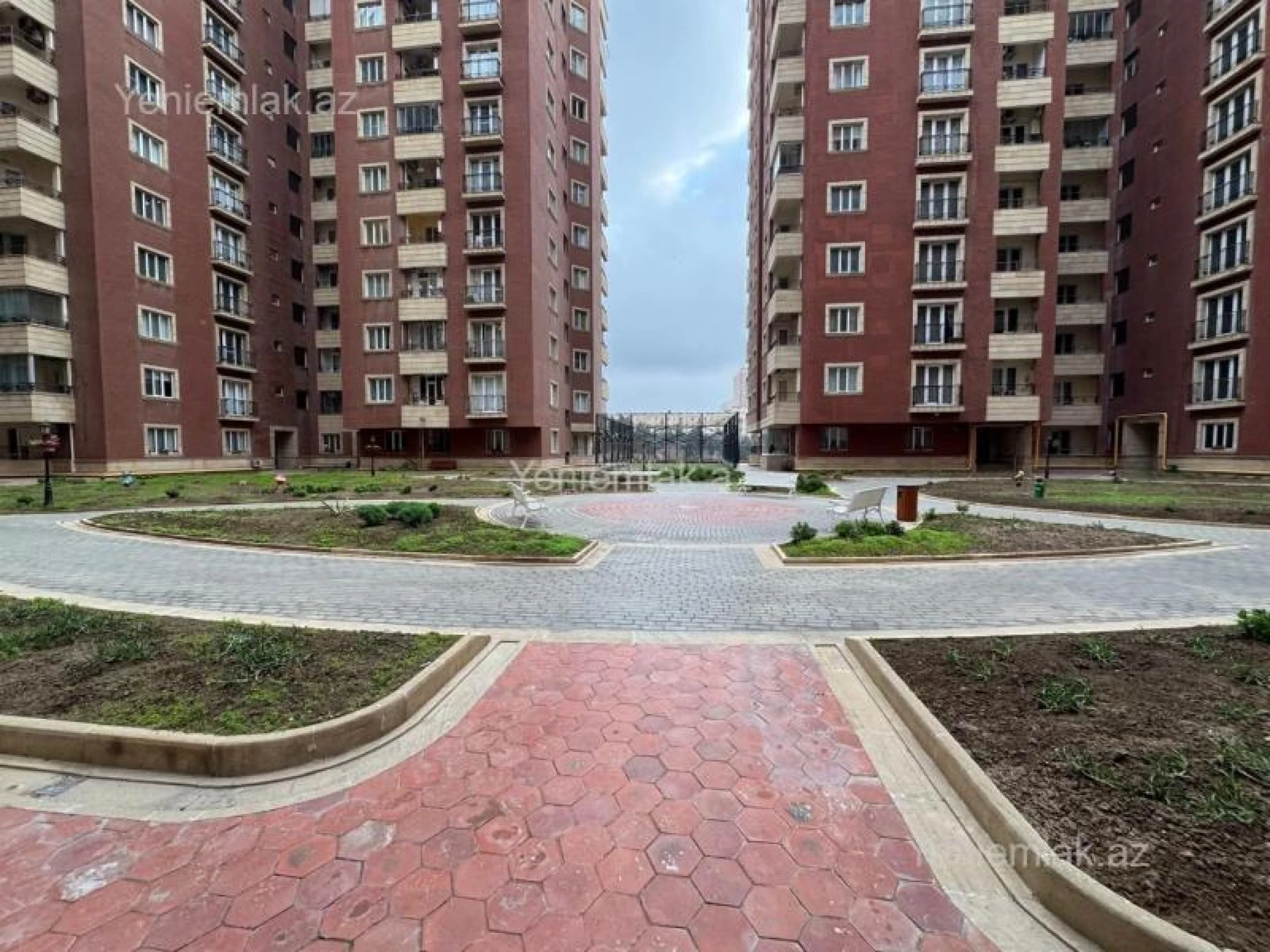 Satılır 3 otaqlı yeni tikili 151 m²