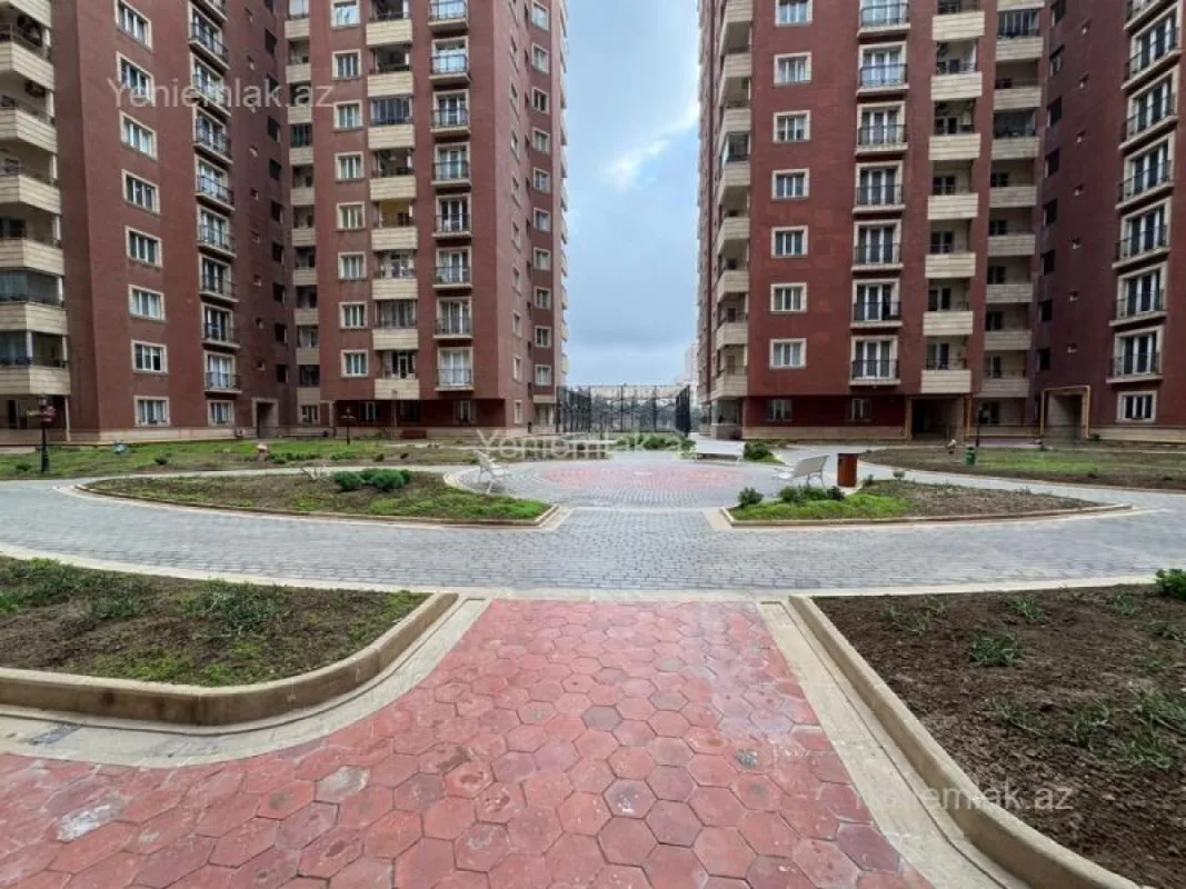 Satılır 3 otaqlı yeni tikili 151 m²