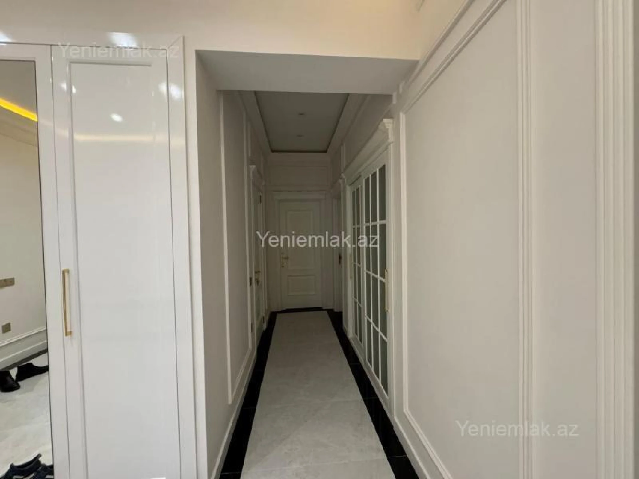Satılır 3 otaqlı yeni tikili 151 m²