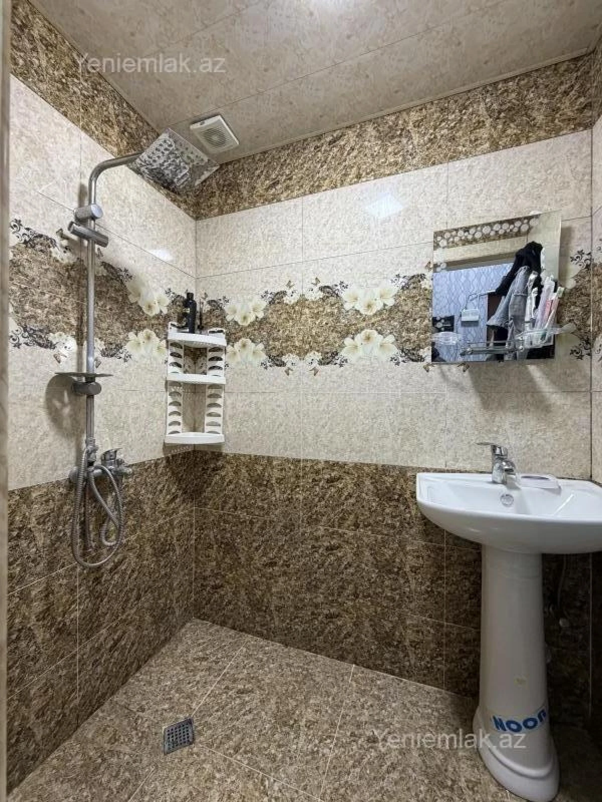 Satılır 3 otaqlı yeni tikili 75 m²