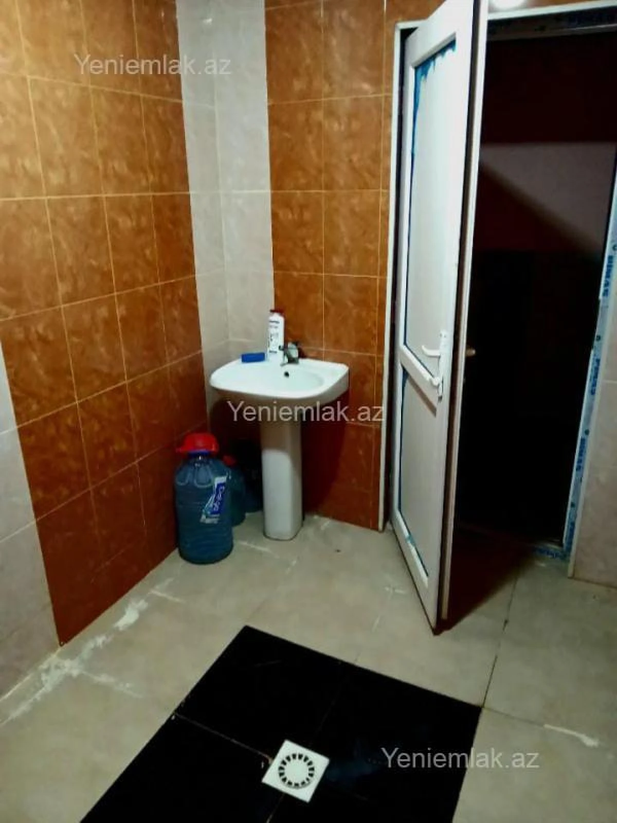 Satılır 4 otaqlı həyət evi 132 m²
