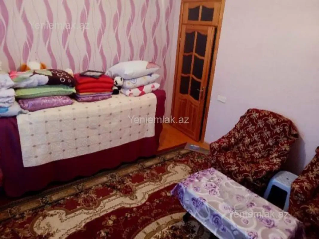 Satılır 4 otaqlı həyət evi 132 m²